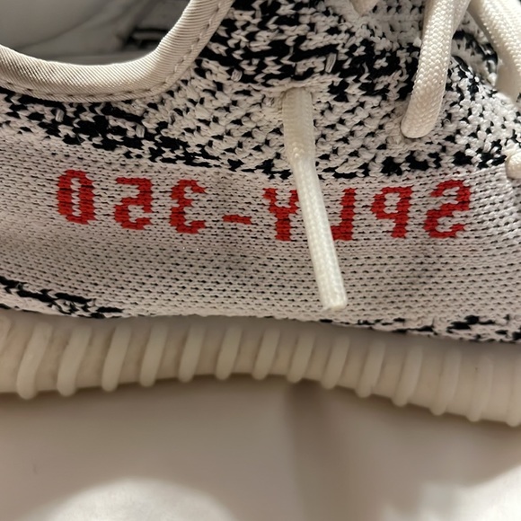 Yeezy Boost sneaker!!! - Picture 6 of 6